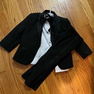 Toddler tuxedo